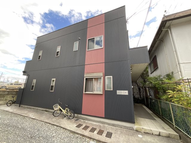 建物外観　落ち着いた雰囲気の外観です