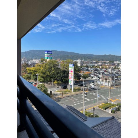 バルコニー　陽当たり良好なバルコニーです♪