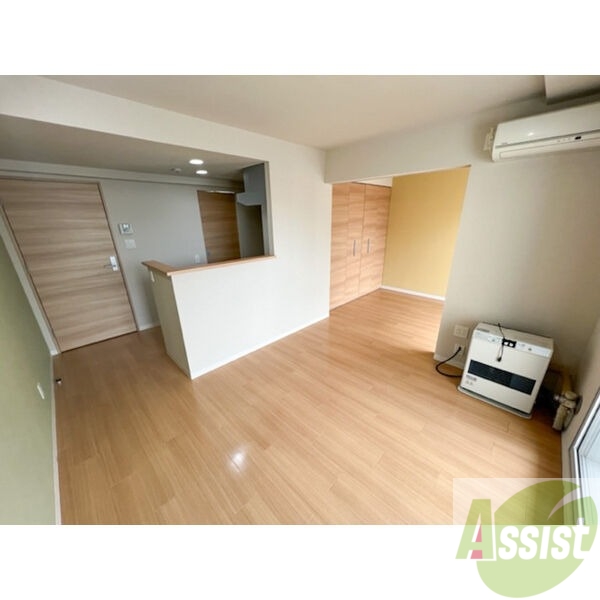 居室・リビング　広くてキレイなお部屋が広がっていて、充実した生活が送れそう。