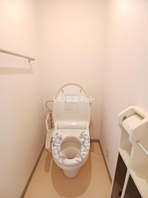 クレスト中町のトイレ写真