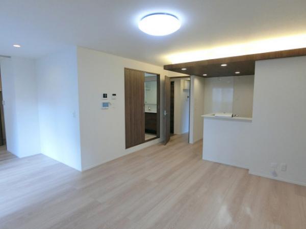 居室・リビング　写真は別のお部屋のイメージです