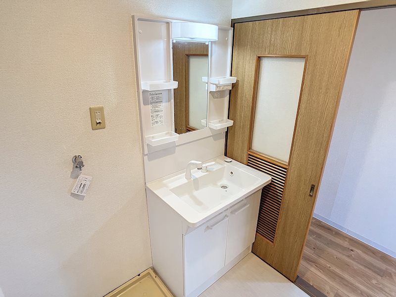 洗面設備　※他部屋の参考写真です。