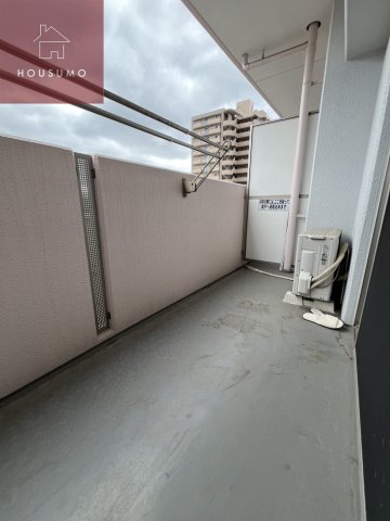 バルコニー　落ち着いた時間を過ごせるバルコニーです