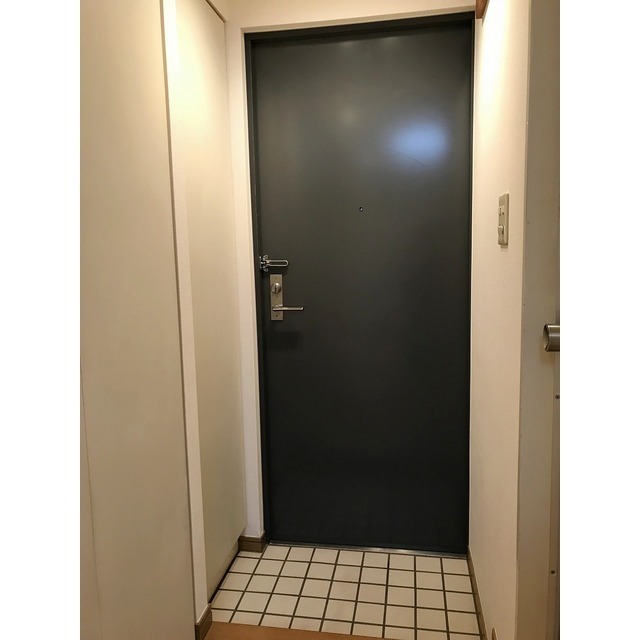 玄関　同タイプ・別部屋画像