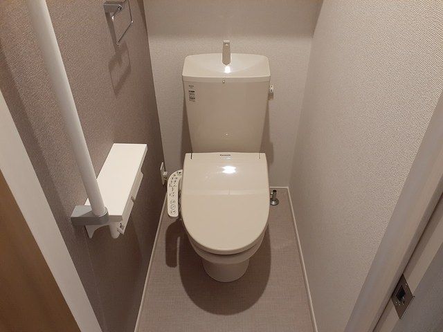 トイレ　トイレもきれいです