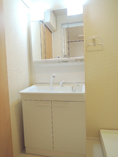 洗面設備　忙しい朝に嬉しいシャンプードレッサー