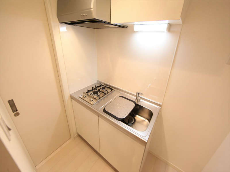 キッチン　システムキッチン（ガス2口）家具家電ご用意できます