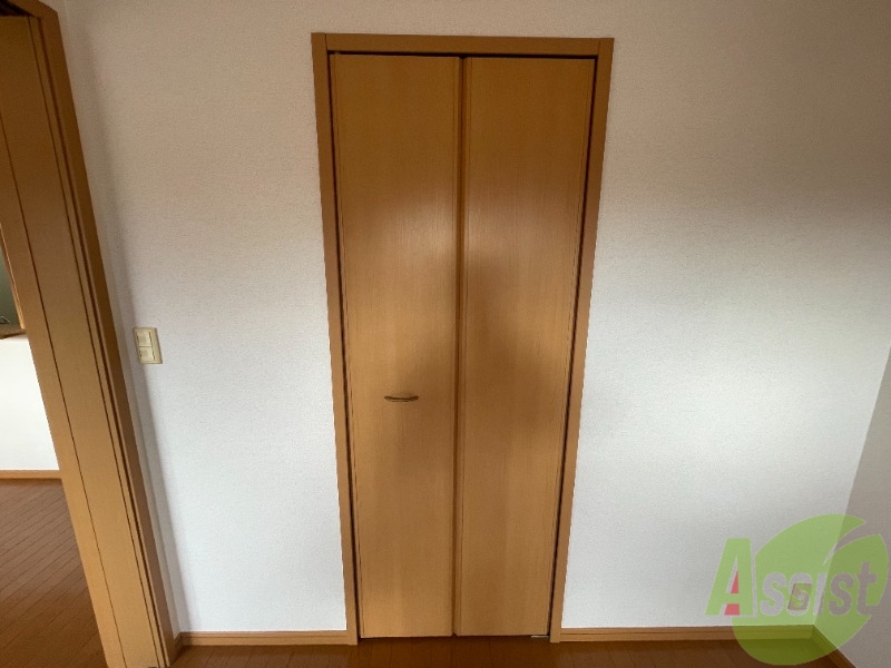 収納　寝室にあったクローゼット。荷物がたくさんあっても大丈夫。