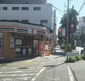 コンビニ　セブンイレブン 名古屋新栄2飯田街道店（コンビニ）まで149m