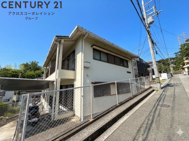 建物外観　敷地内駐車場あり！