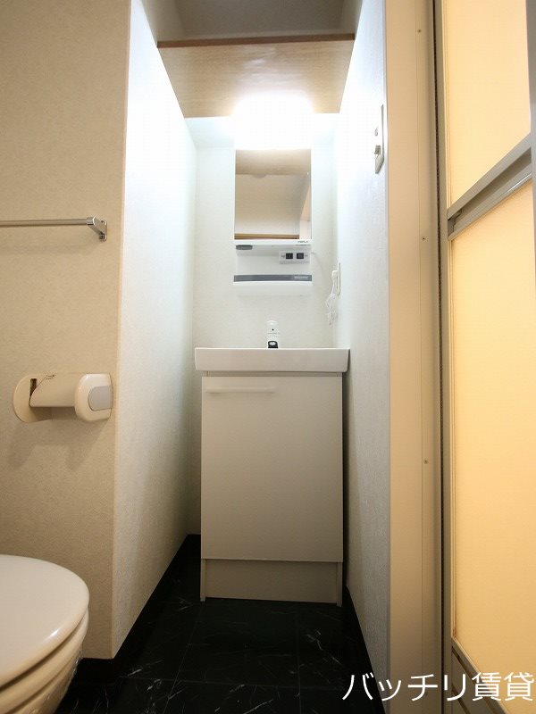 洗面設備　※同マンション別部屋写真の為、現状優先。