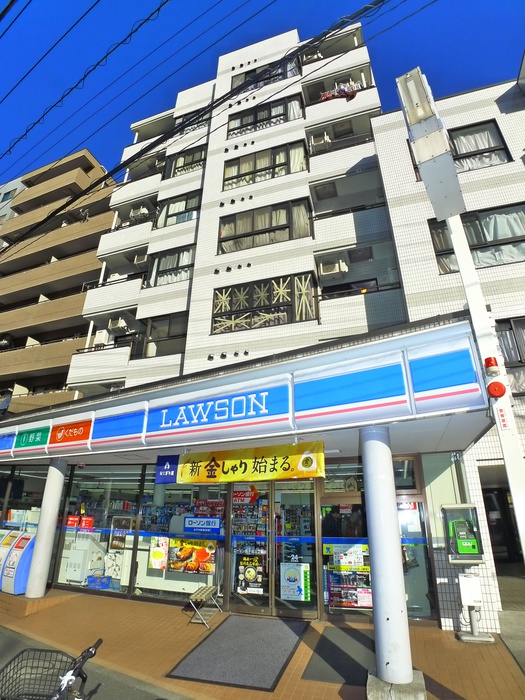 コンビニ　ローソン南千住三丁目（コンビニ）まで140m