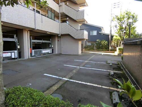 駐車場　駐車場　※2021年09月の写真