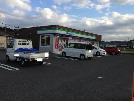 コンビニ　ファミリーマート可児矢戸店（コンビニ）まで1717m