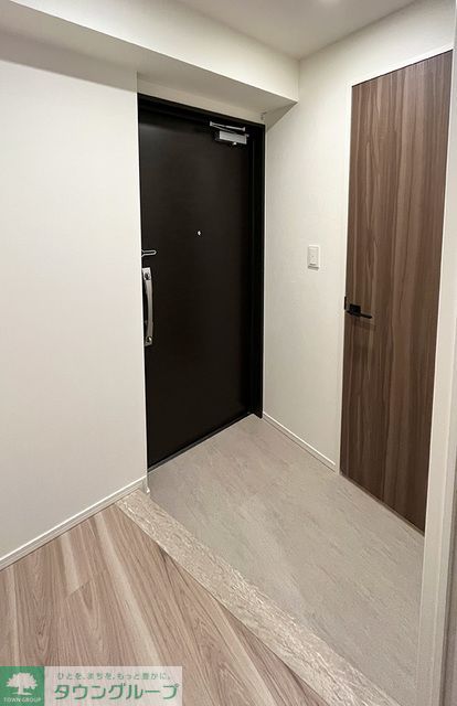 玄関　※写真は同タイプ住戸です。