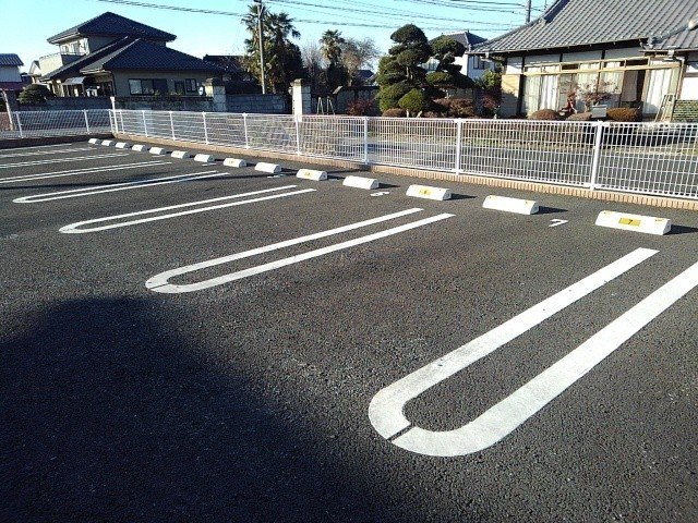 駐車場　駐車場完備です