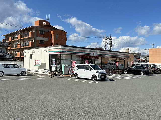 コンビニ　セブン-イレブン 大分下郡中央店（コンビニ）まで580m