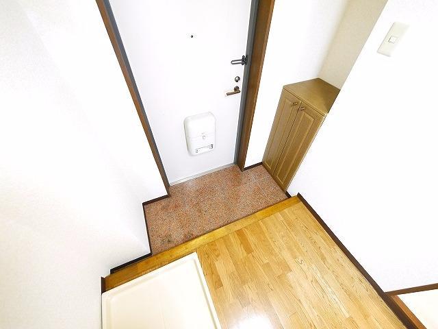 玄関　明るい玄関です