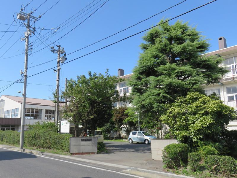 中学校　湊中学校（中学校）まで870m