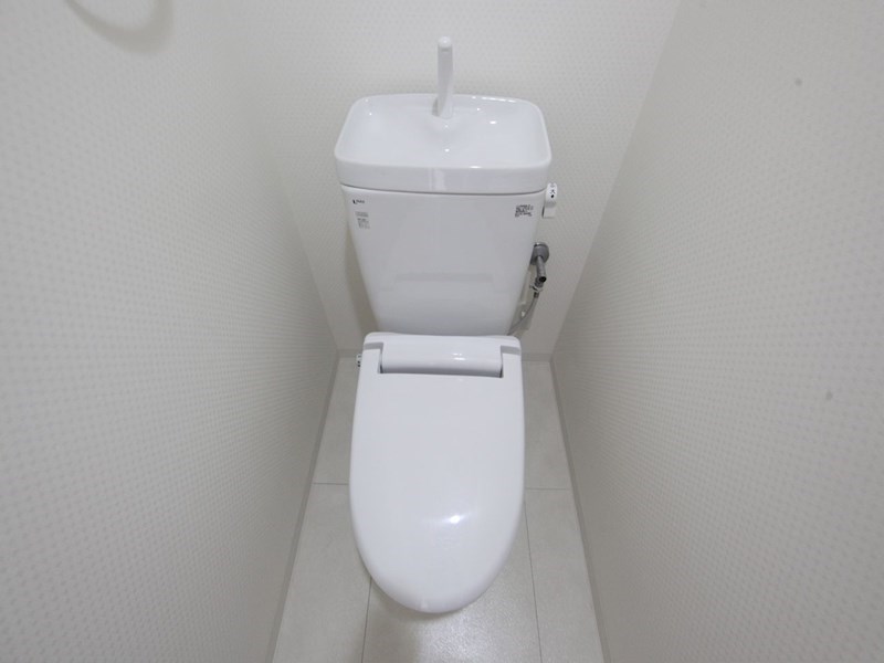 トイレ　トイレ　暖房便座付