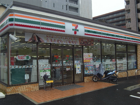 コンビニ　セブンイレブン 名古屋松原３丁目店（コンビニ）まで124m