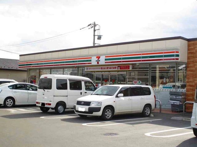 コンビニ　セブンイレブン 八王子榎木店（コンビニ）まで403m