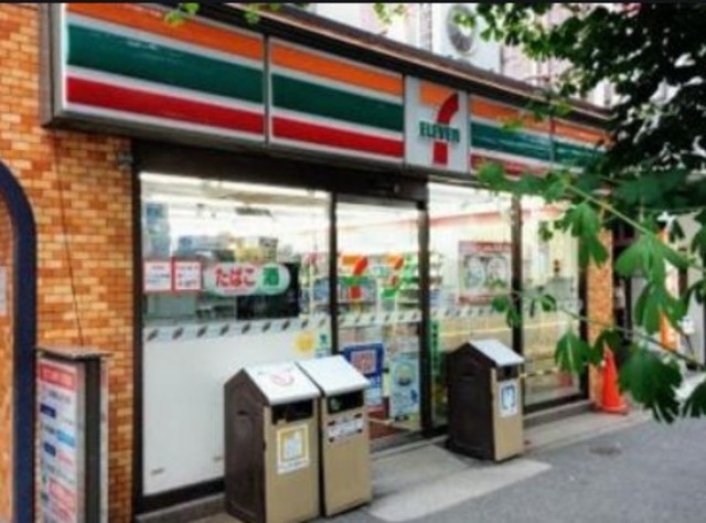 コンビニ　セブンイレブン文京本駒込2丁目店（コンビニ）まで227m