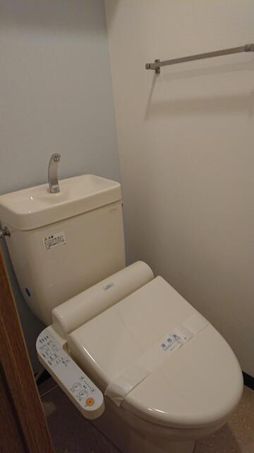 トイレ　シンプルで使いやすいトイレです