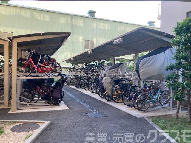 その他共有部分　屋根付き駐輪場
