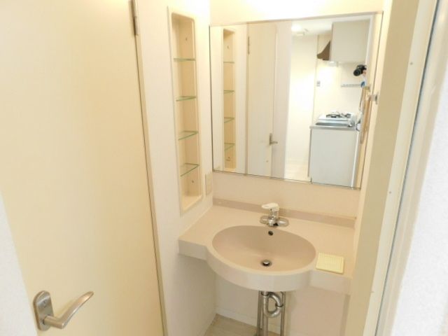 洗面設備　同物件別部屋写真