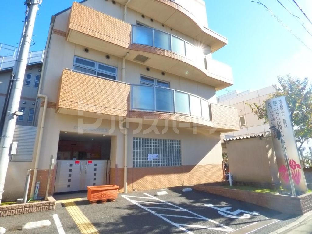 幼稚園・保育園　かつしか堀切保育園（幼稚園・保育園）まで70m
