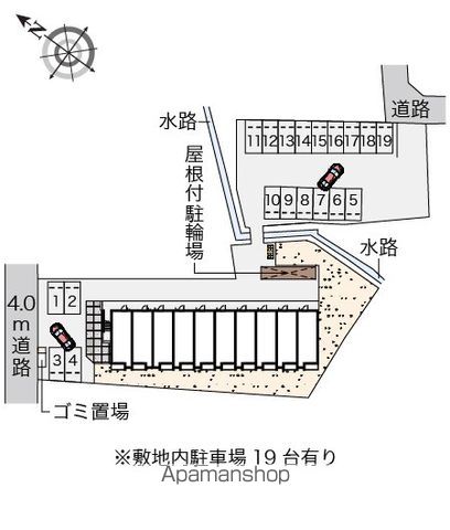 駐車場　駐車場