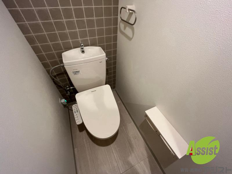 トイレ　トイレです。ウォシュレット付を探している方、おすすめです。