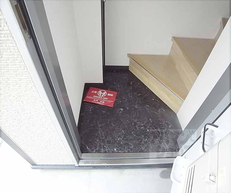 玄関　玄関です。