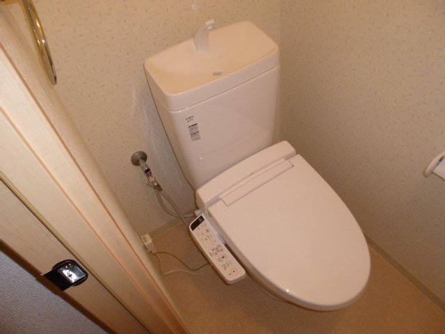 トイレ　シャワー付きトイレ