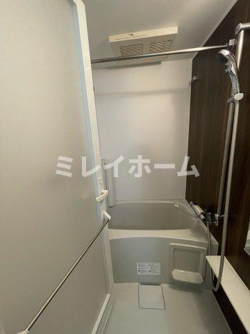 バス・シャワールーム　同建物内別のお部屋の参考写真になります。