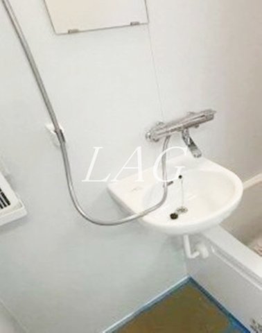 洗面設備　洗面台です。