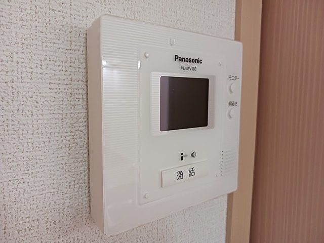 セキュリティ　モニター付きインターホンです。