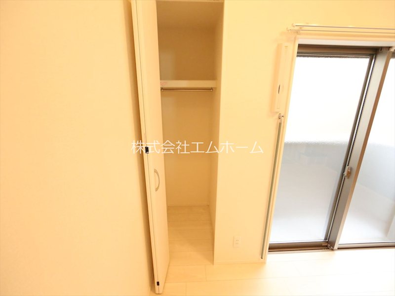 収納　クローゼット付
