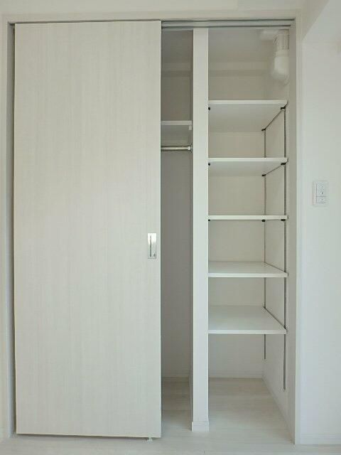 収納　（別タイプ参考写真）ガーラ・プレシャス練馬　練馬区豊玉北3
