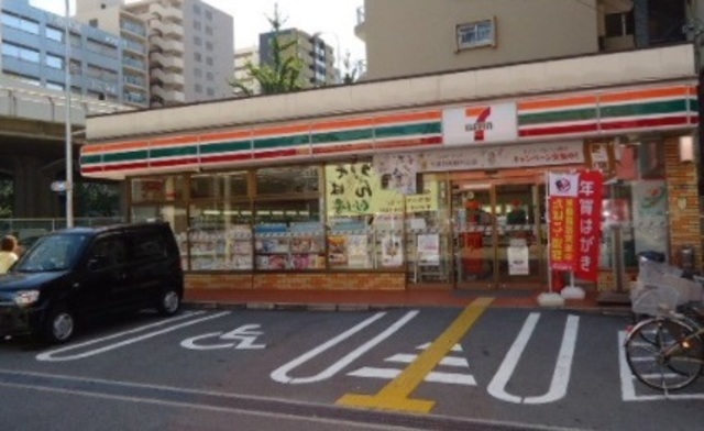 コンビニ　セブンイレブン吹田江坂町5丁目店（コンビニ）まで459m