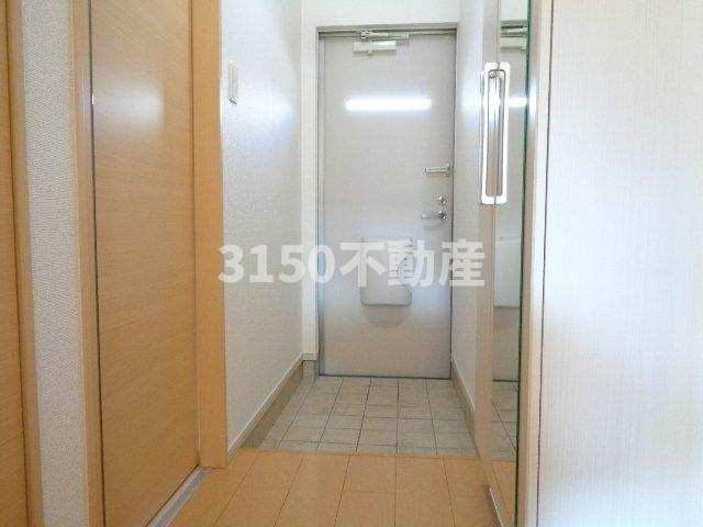 玄関　落ち着いた玄関です