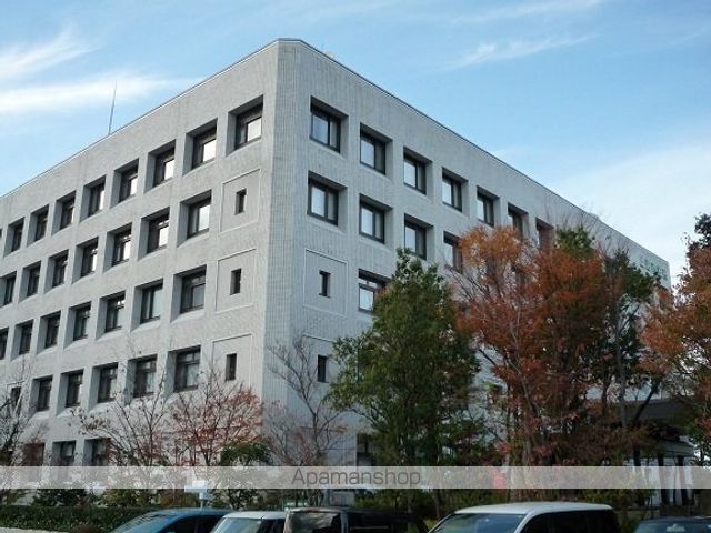 役所　上越市役所（役所）まで2200m