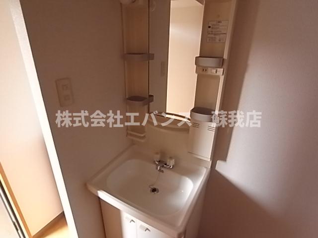 洗面設備　独立洗面化粧台付き