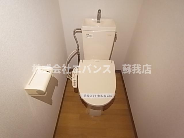 トイレ　清潔感のあるトイレです