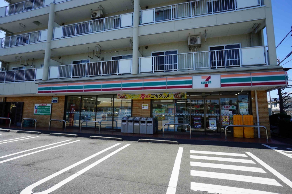 コンビニ　セブンイレブン 藤沢石川3丁目店（コンビニ）まで614m