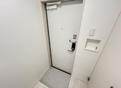 玄関　※同シリーズ別物件参考写真