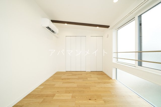 その他部屋・スペース　落ち着いて過ごせるお部屋なので、寝室にいかがでしょうか