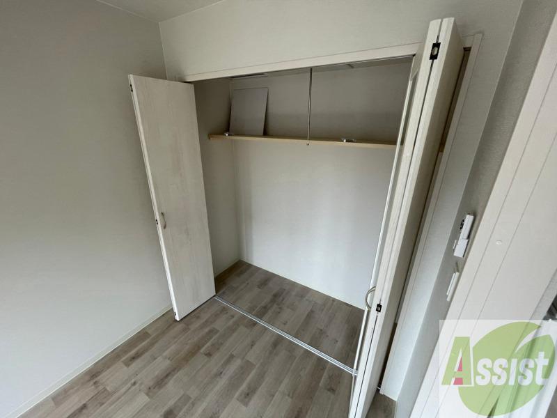 収納　寝室の収納です。部屋がすっきり片付きます。