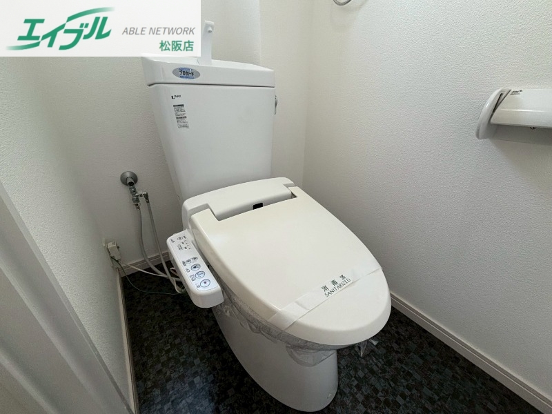 トイレ　別部屋画像参考